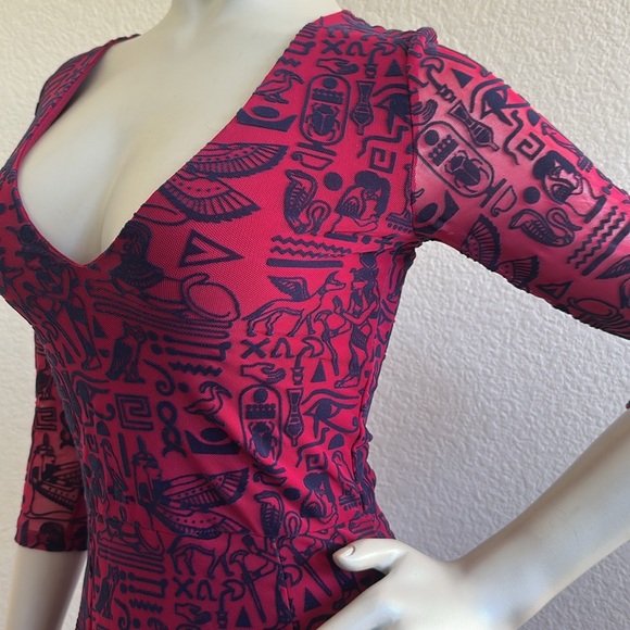 NWT BlackMilk Hieroglyphics Jewel 3/4 Sleeve Maxi Dress - Picture 9 of 12